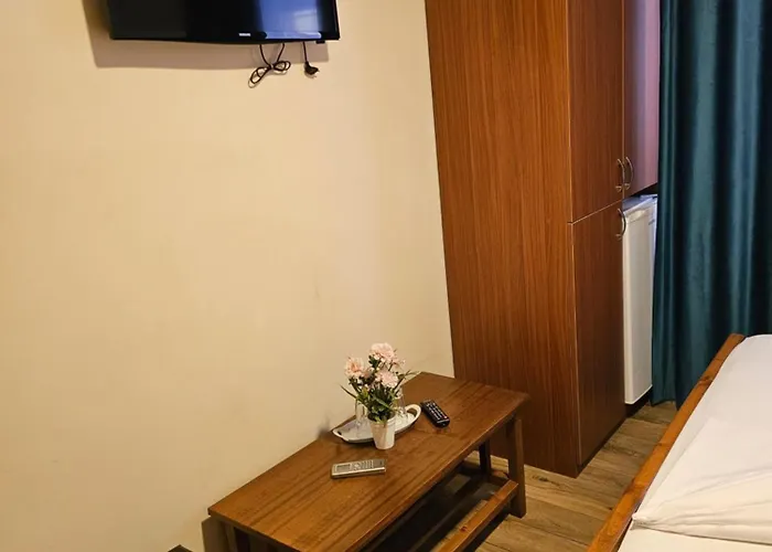 בית הארחה Casa Coralia *